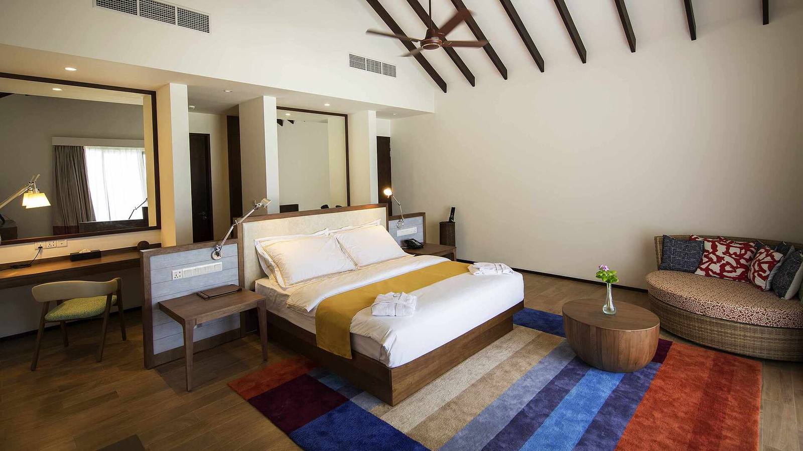 ROBINSON NOONU Beach Villa Pool 臥室