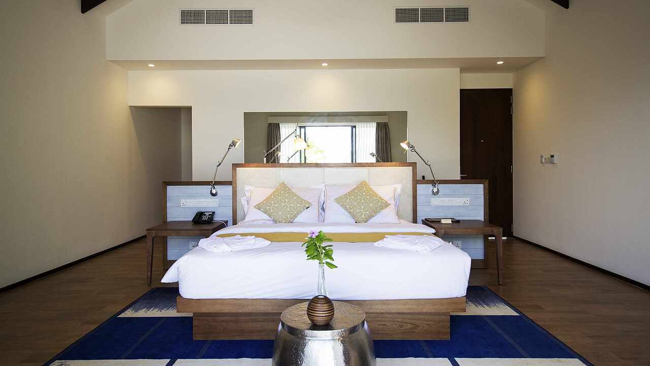 ROBINSON NOONU Villa Economy 臥室
