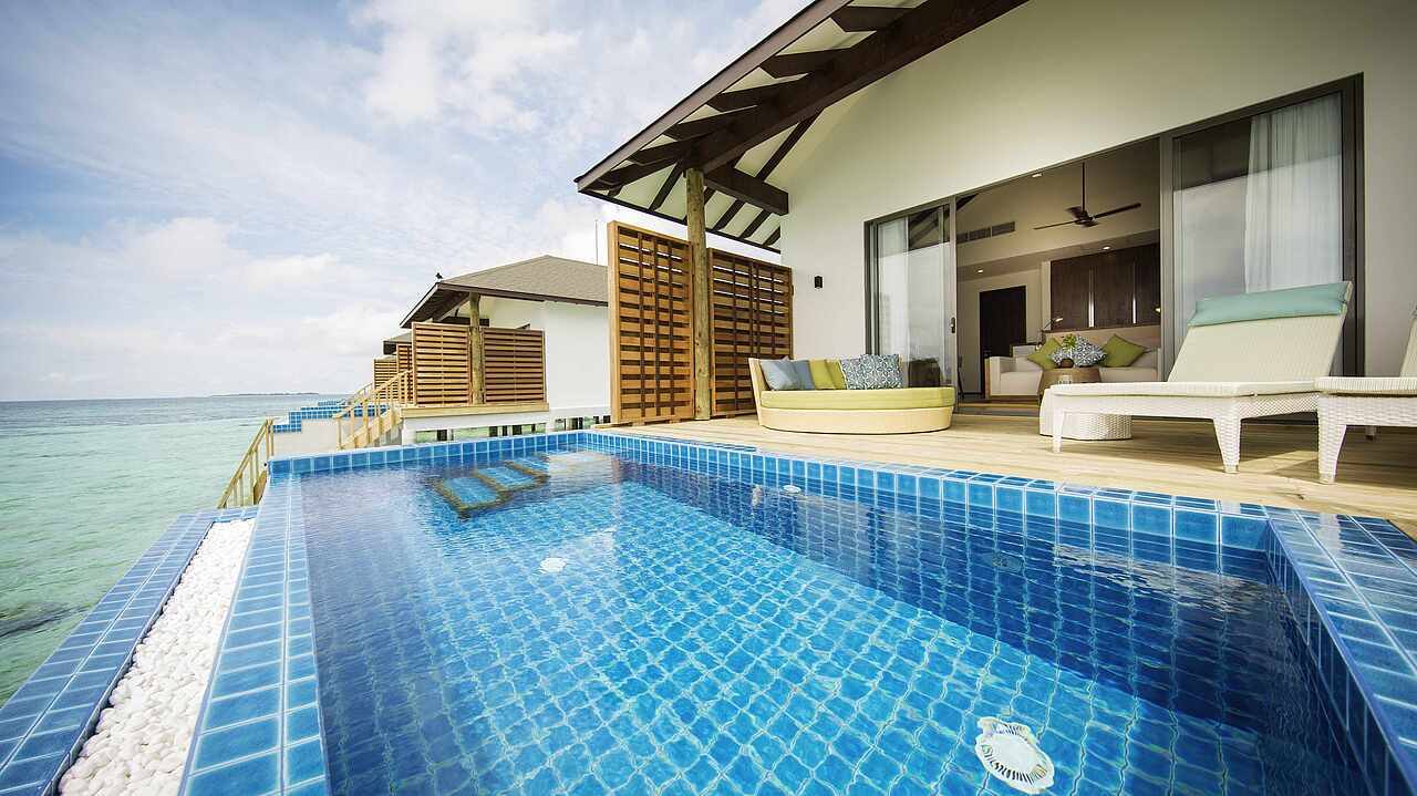 ROBINSON NOONU Water Villa Sunset View 私人泳池