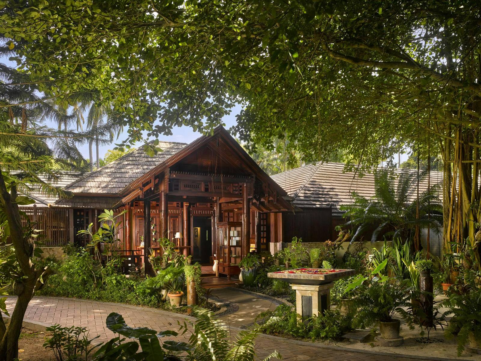 Royal Island Araamu Spa 叢林涼亭