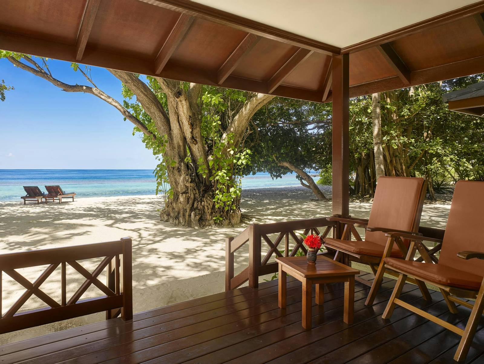 Royal Island Beach Villa 前廊