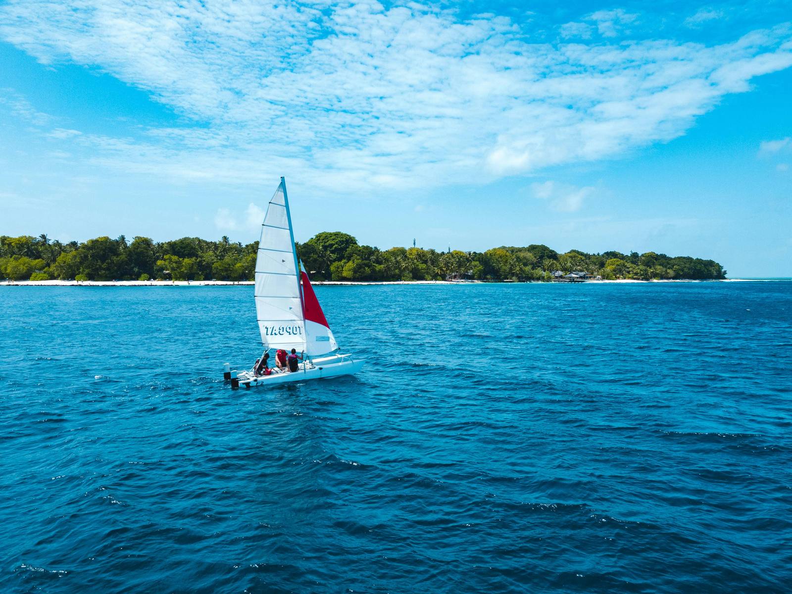 Royal Island 外海雙體帆船
