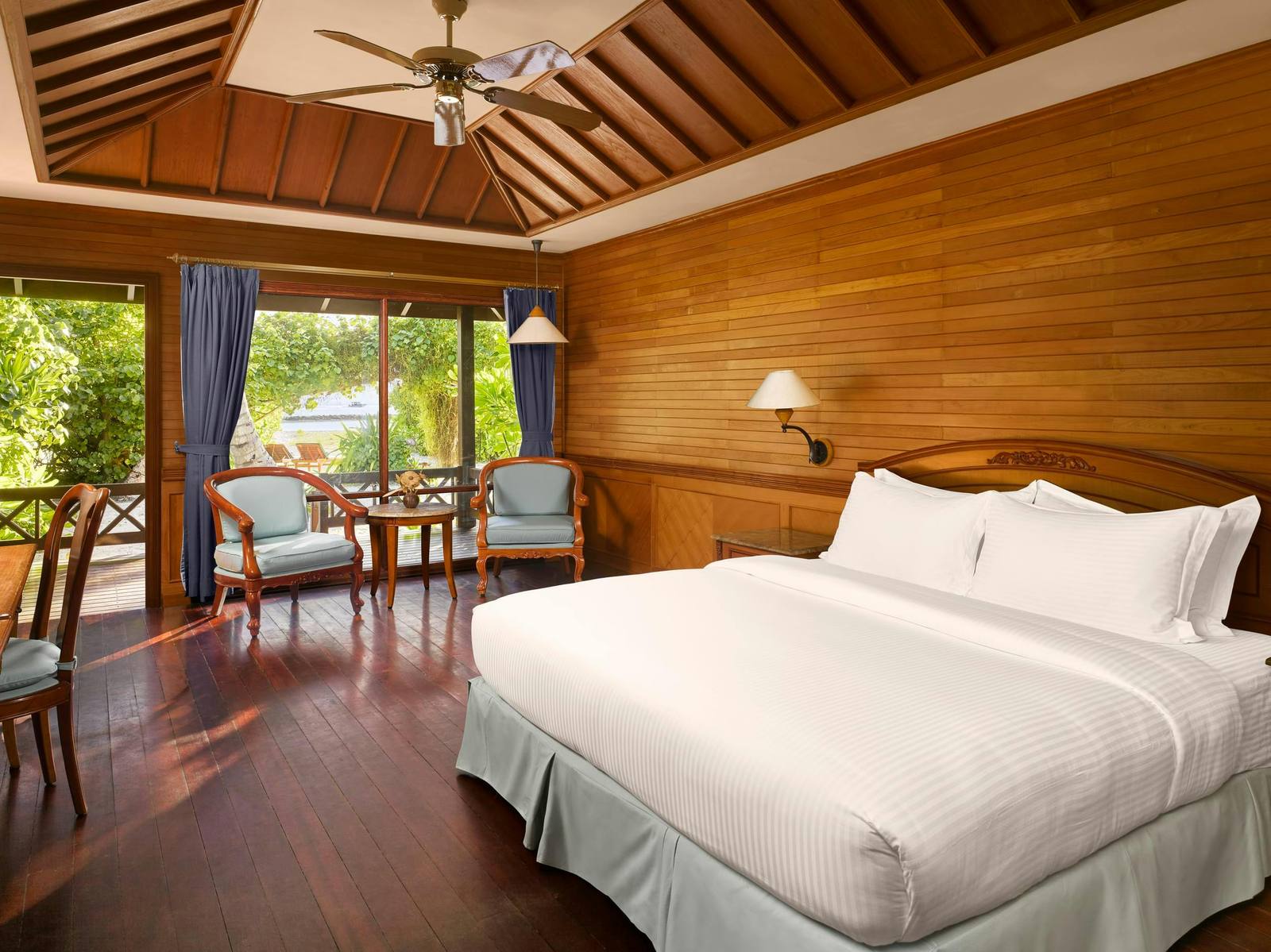 Royal Island Sunset Beach Villa 臥室