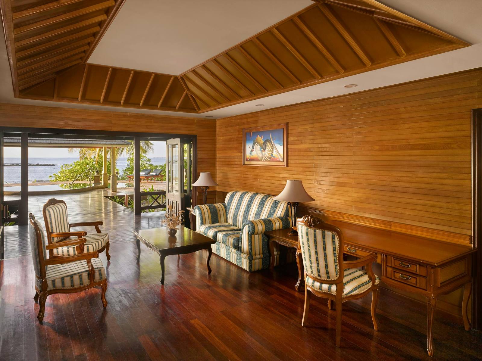 Royal Island Two-bedroom Beach Pool Residence 客廳