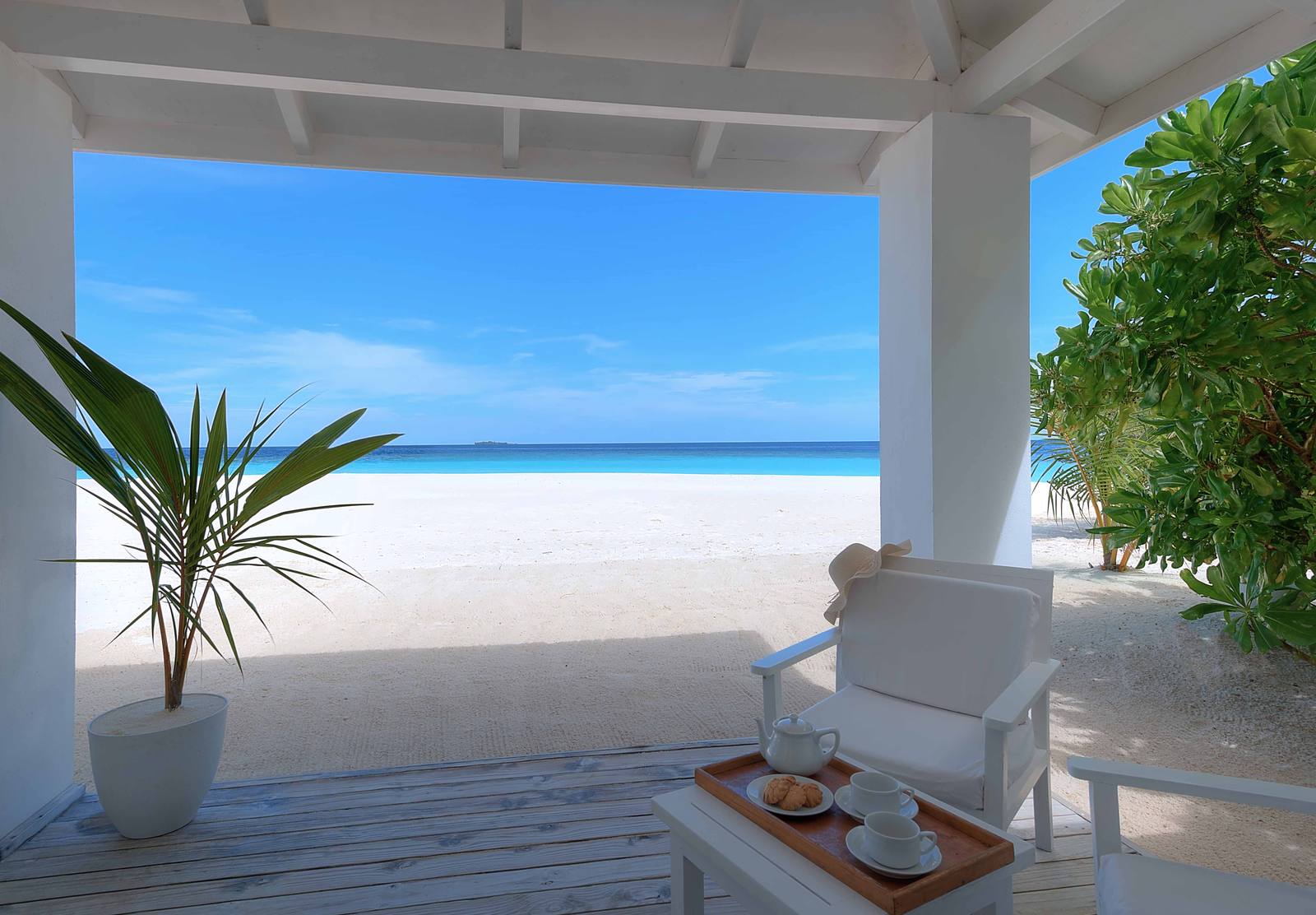 Sandies Bathala Beach Bungalow 露台海景